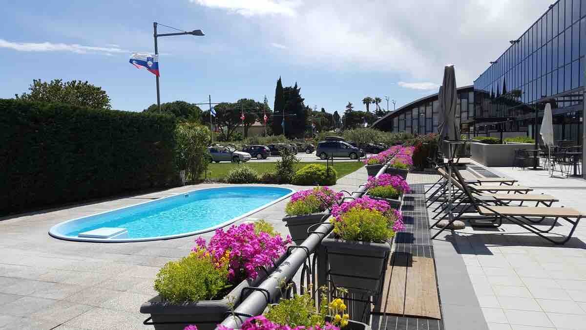 Loano |新公寓|泳池和公园