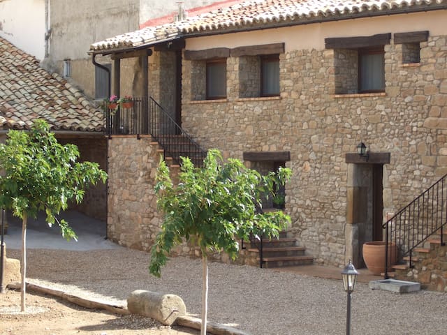 Hoya de Huesca/Plana de Uesca的民宿