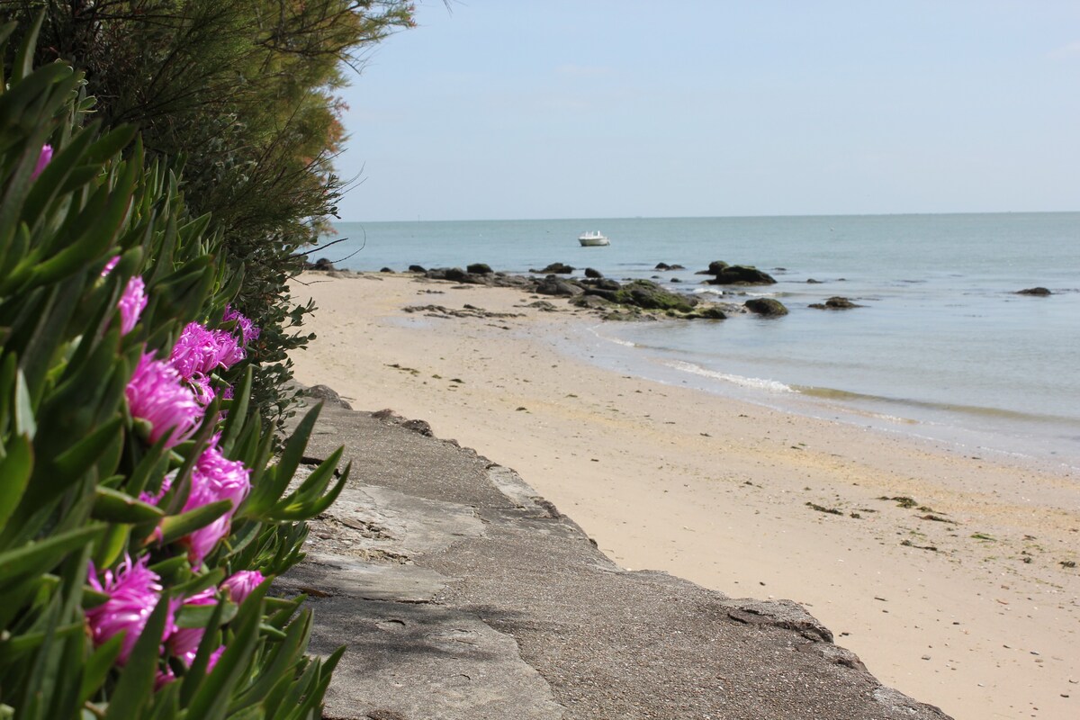 # Manoir de la Crasvillerie -套房# 2 La Hougue