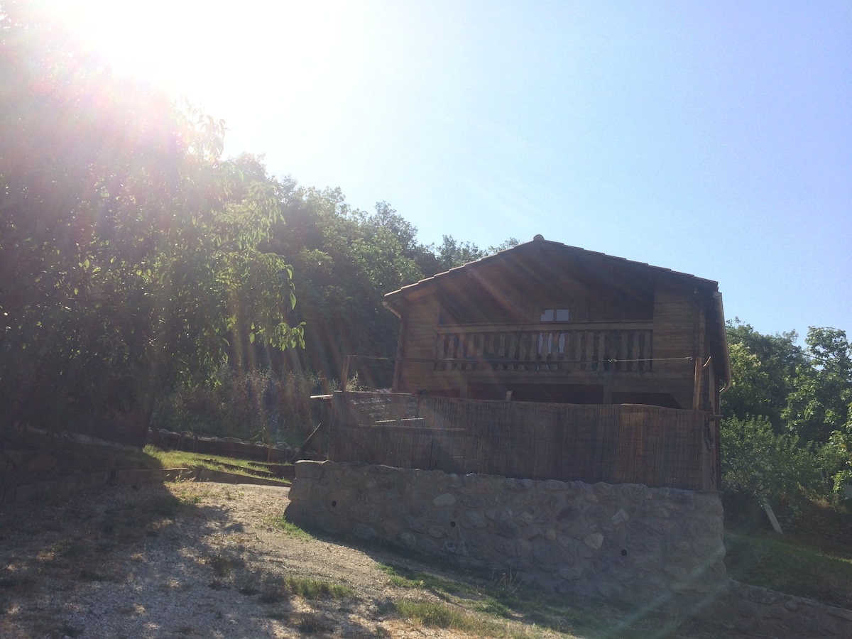 Les chalets au pied du mont Canigou