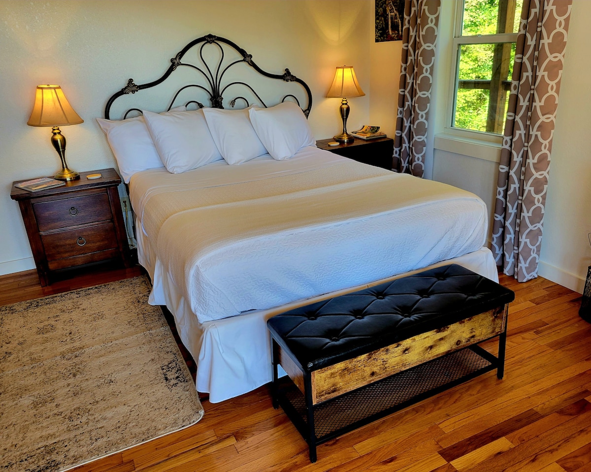 Bauer Ridge Guestroom