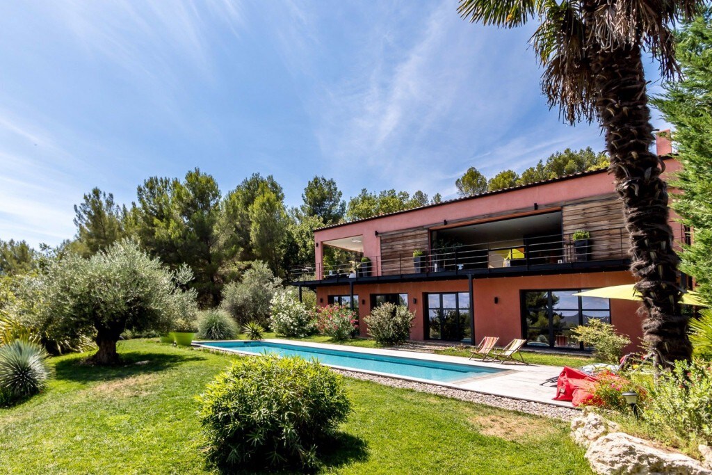 Villa entre Aix et Luberon, Piscine, Classée 5*