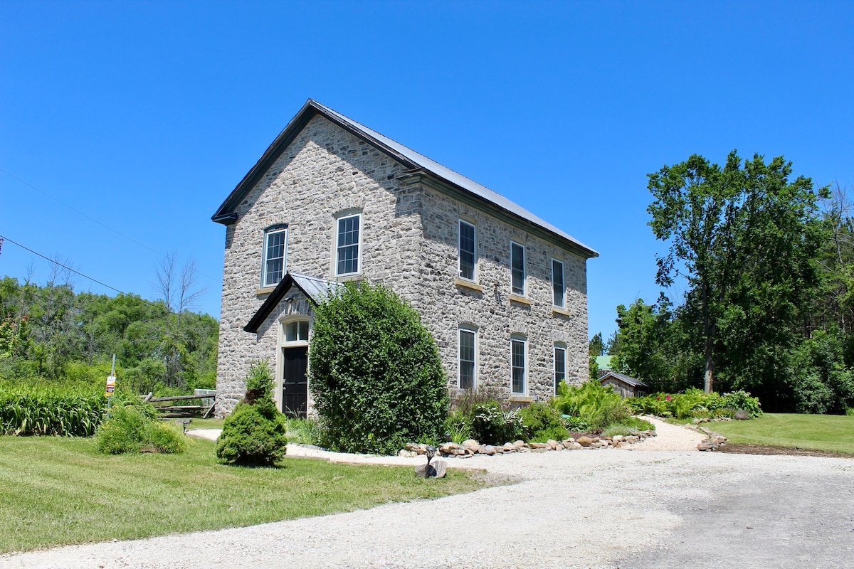 Century School Loft