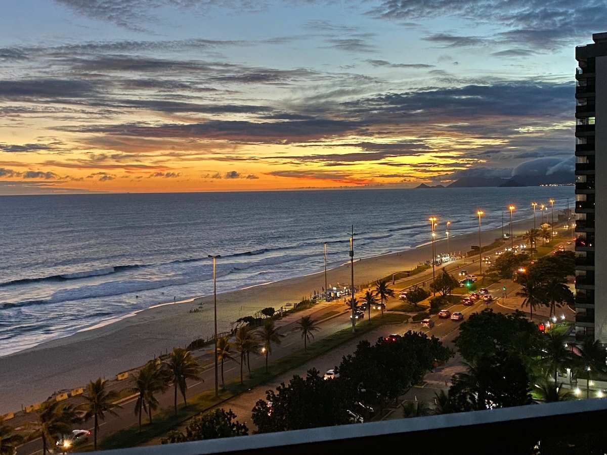 最佳公寓前线Barra da Tijuca RJ海滩。
