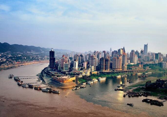 朝天门的两江交汇