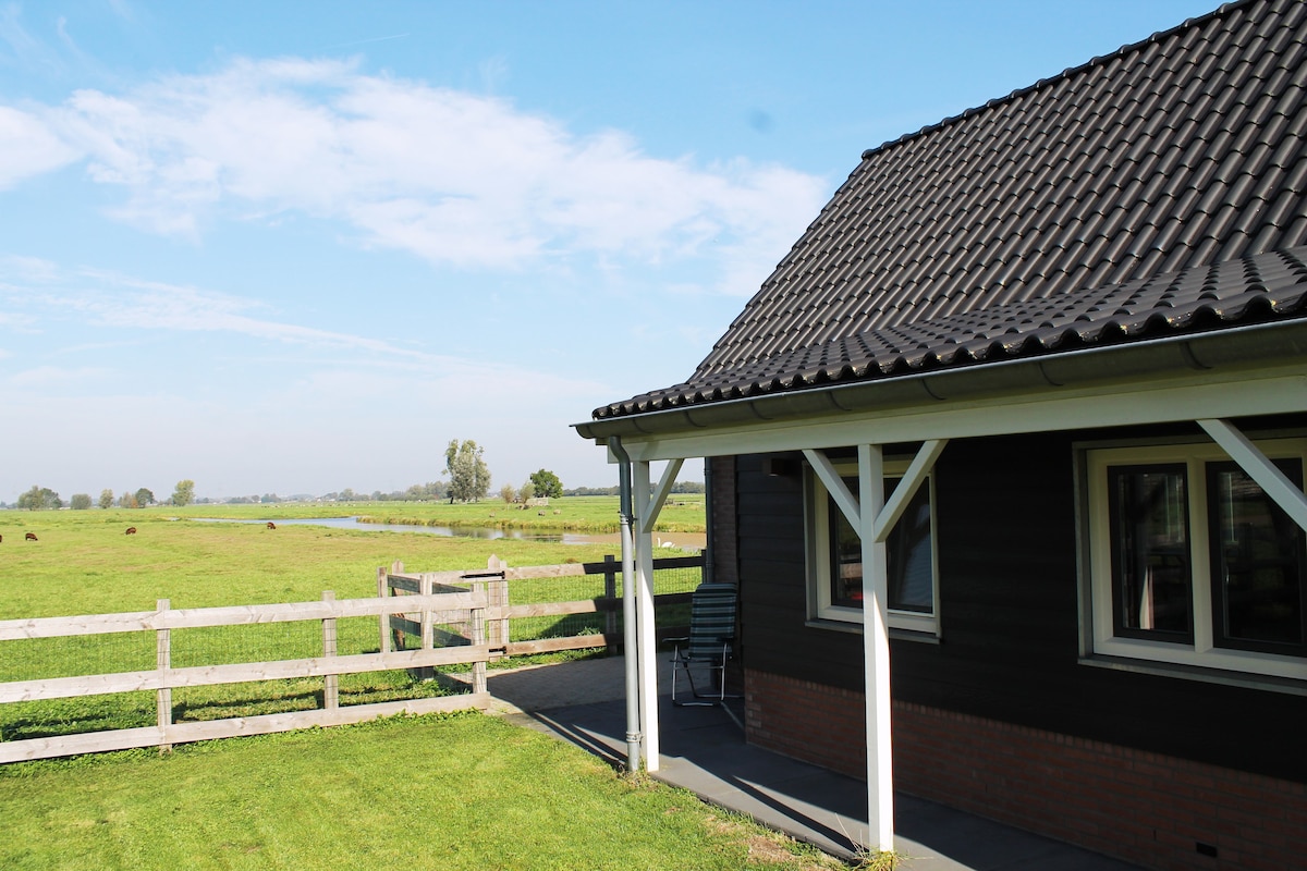 Guesthouse Stolwijk ， Gouda的超棒的Polderview