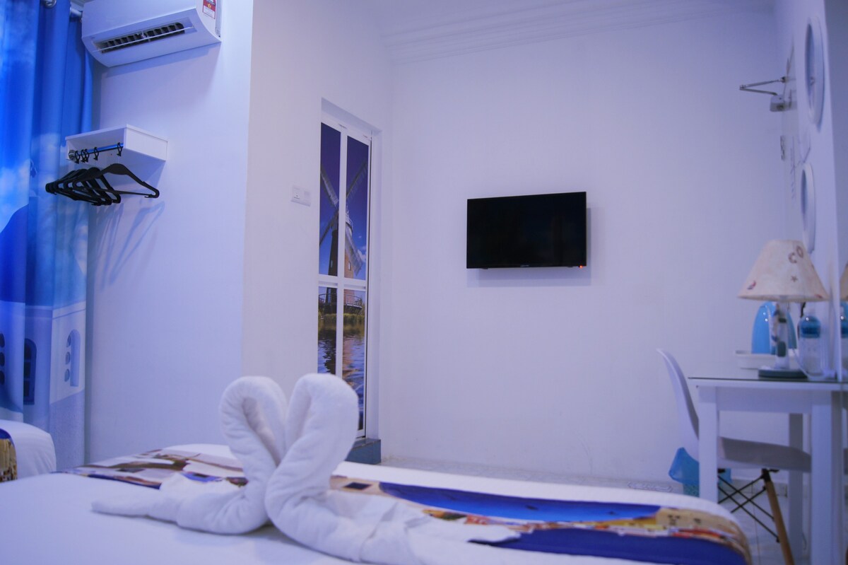 Santorini Hotel Melaka, Jonker Street, Triple R3