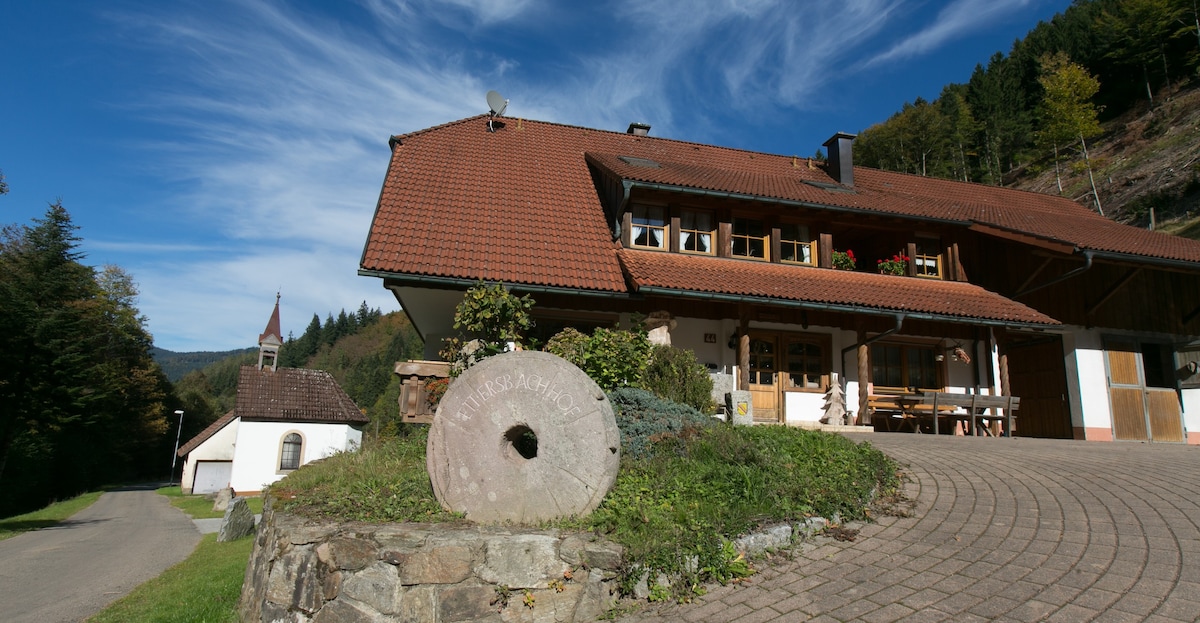 Ettersbachhof in the Black Forest
Hirschblick
