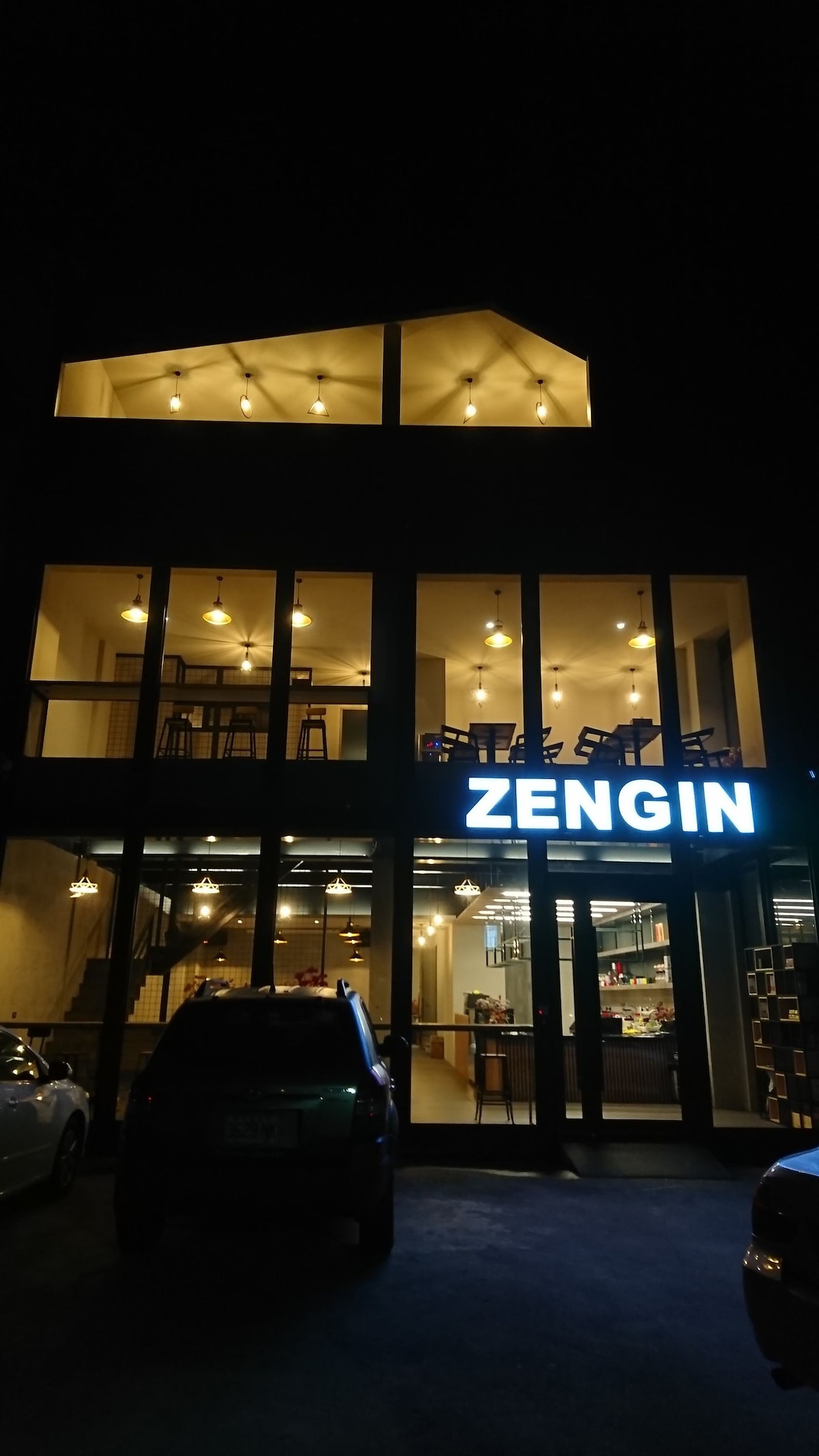 Zengin Cafe - 星空閣樓四人房 (2 Double Beds)