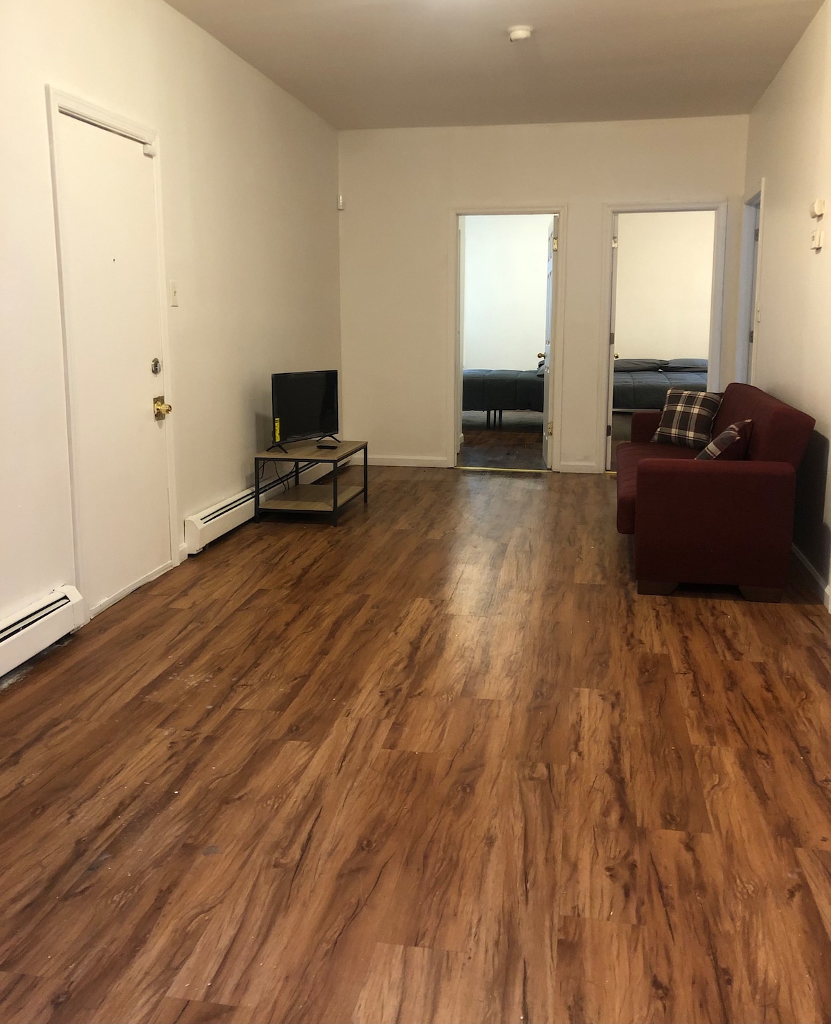 Private 2-bedroom apartment 10-mins to EWR