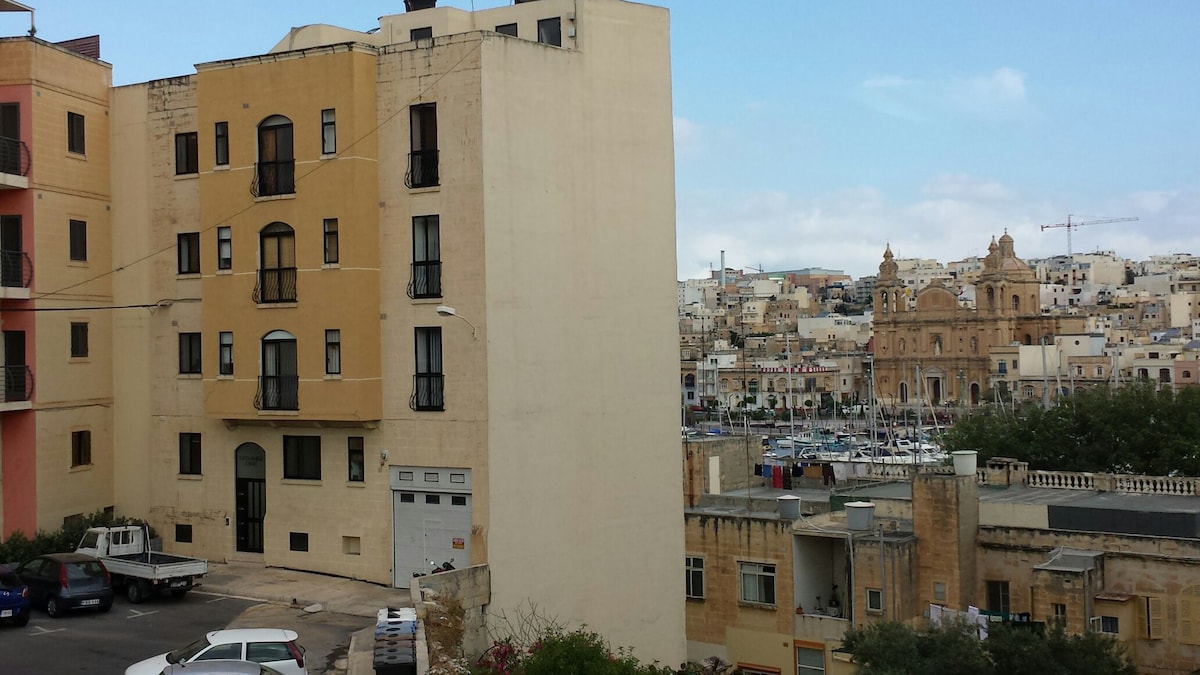 体验马耳他海景顶层公寓！