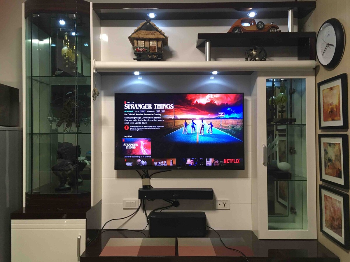 现代1卧室公寓@ Grass Residences-Netflix和3D电视