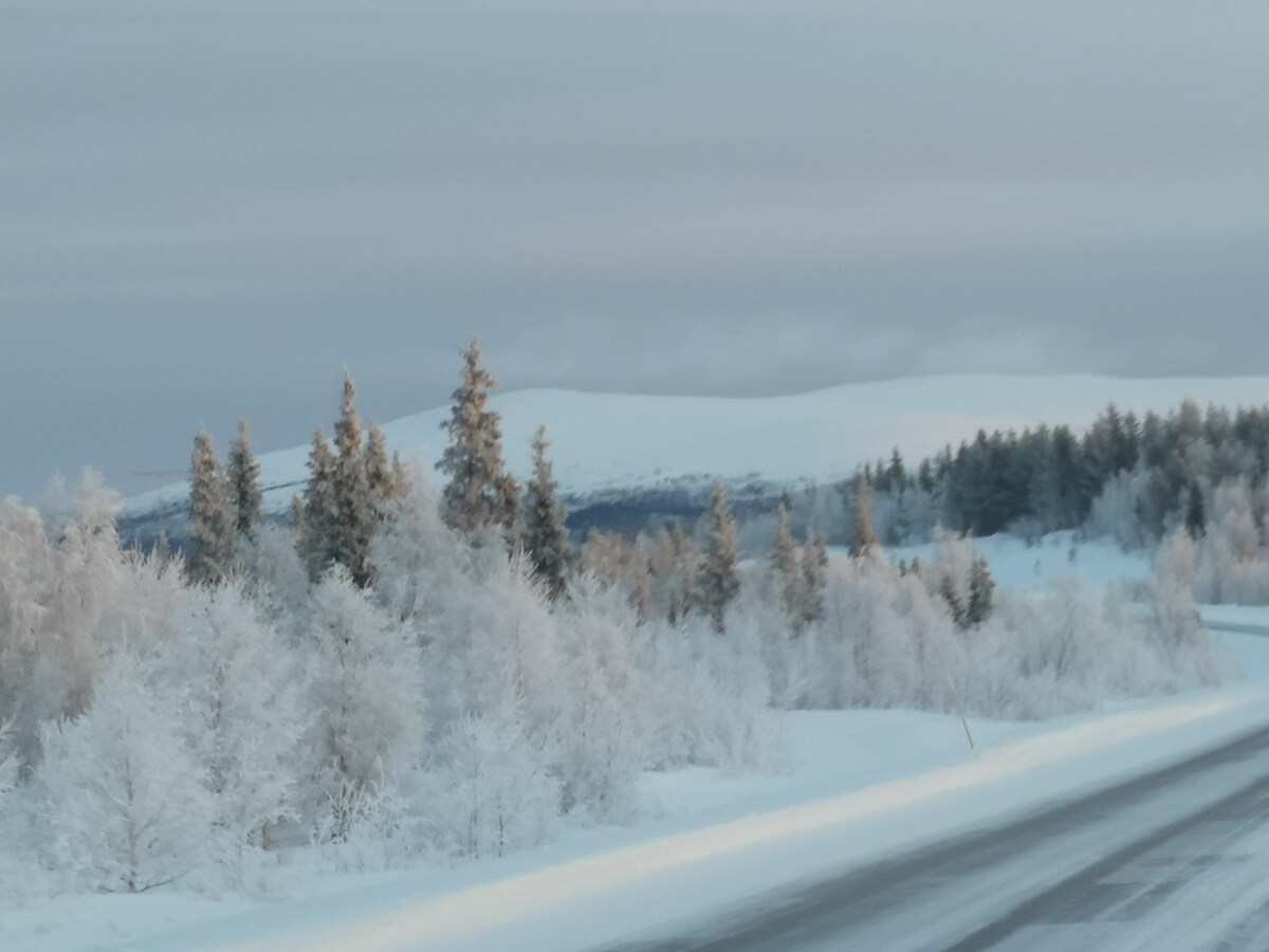 Bo i Gillestugan hos Åsa-Brittá