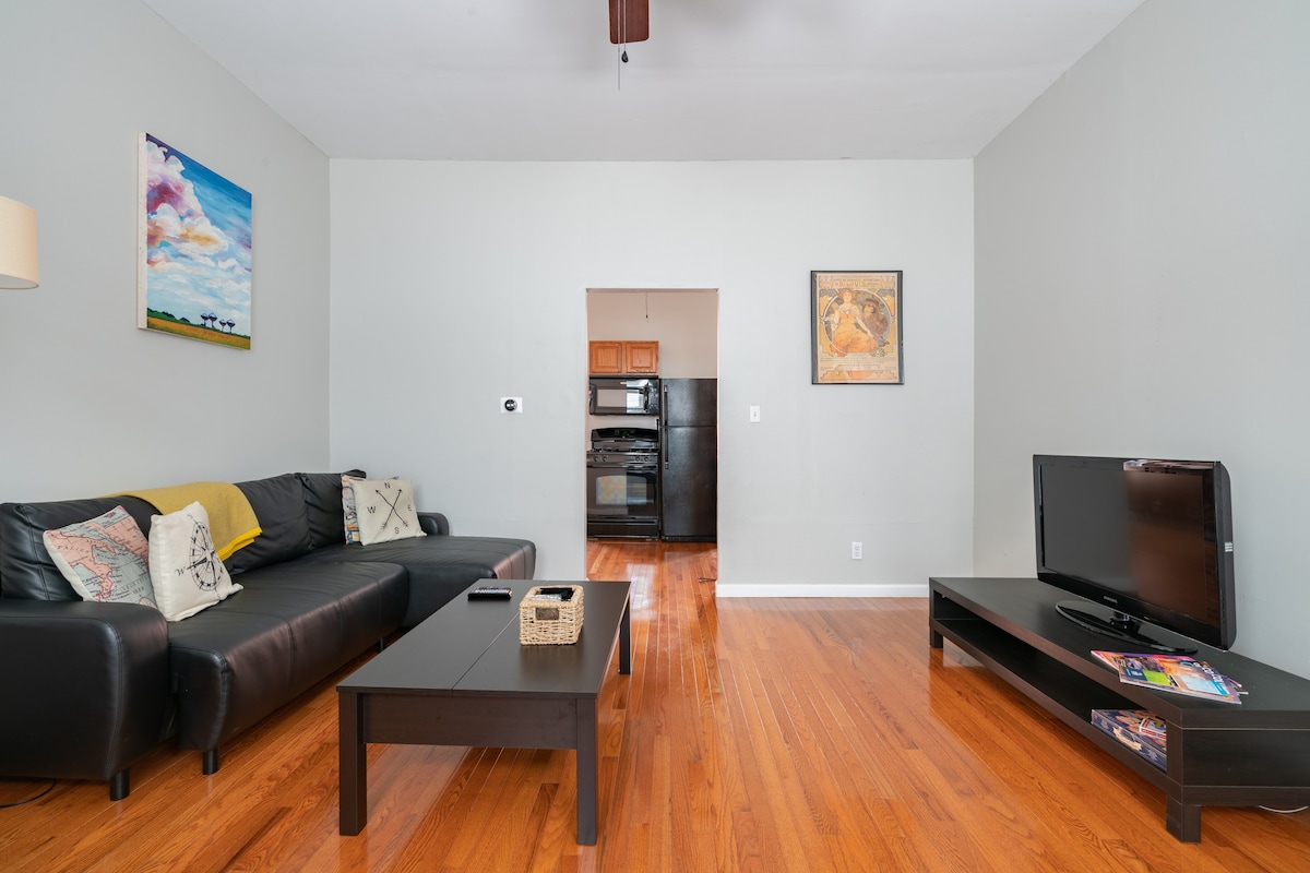 Short North One Bed w/Off-street Parking