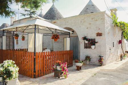 Trulli Borgo Lamie