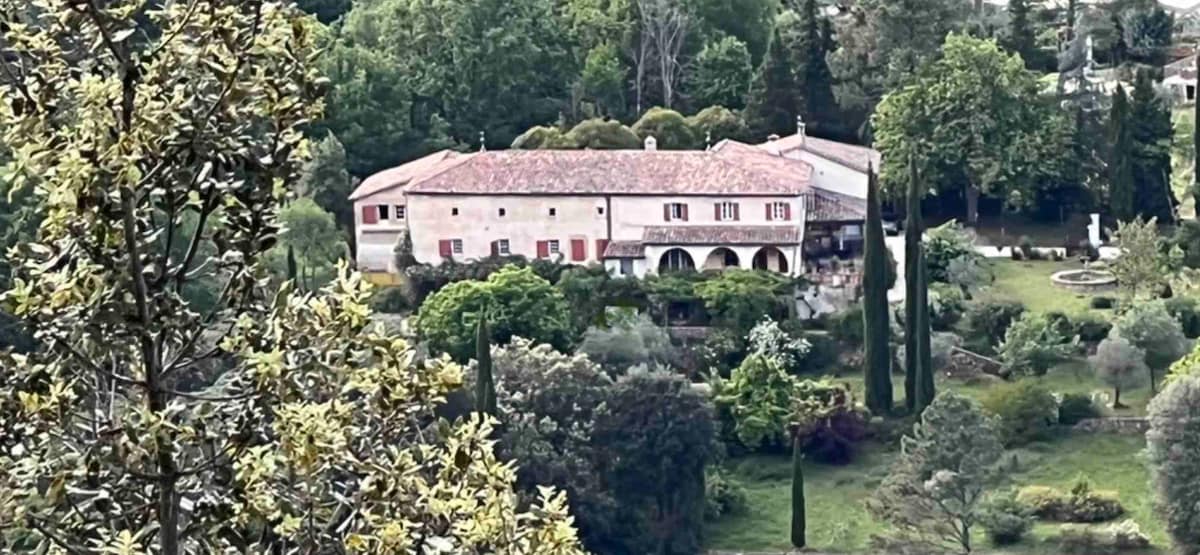 Mas du XVI s avec piscine  à Anduze