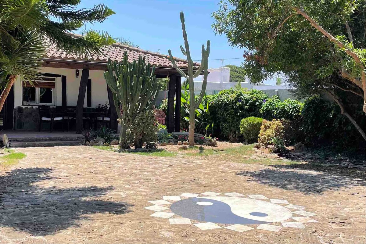 Villa para 13pax en el Palmar, WiFI + 500m playa