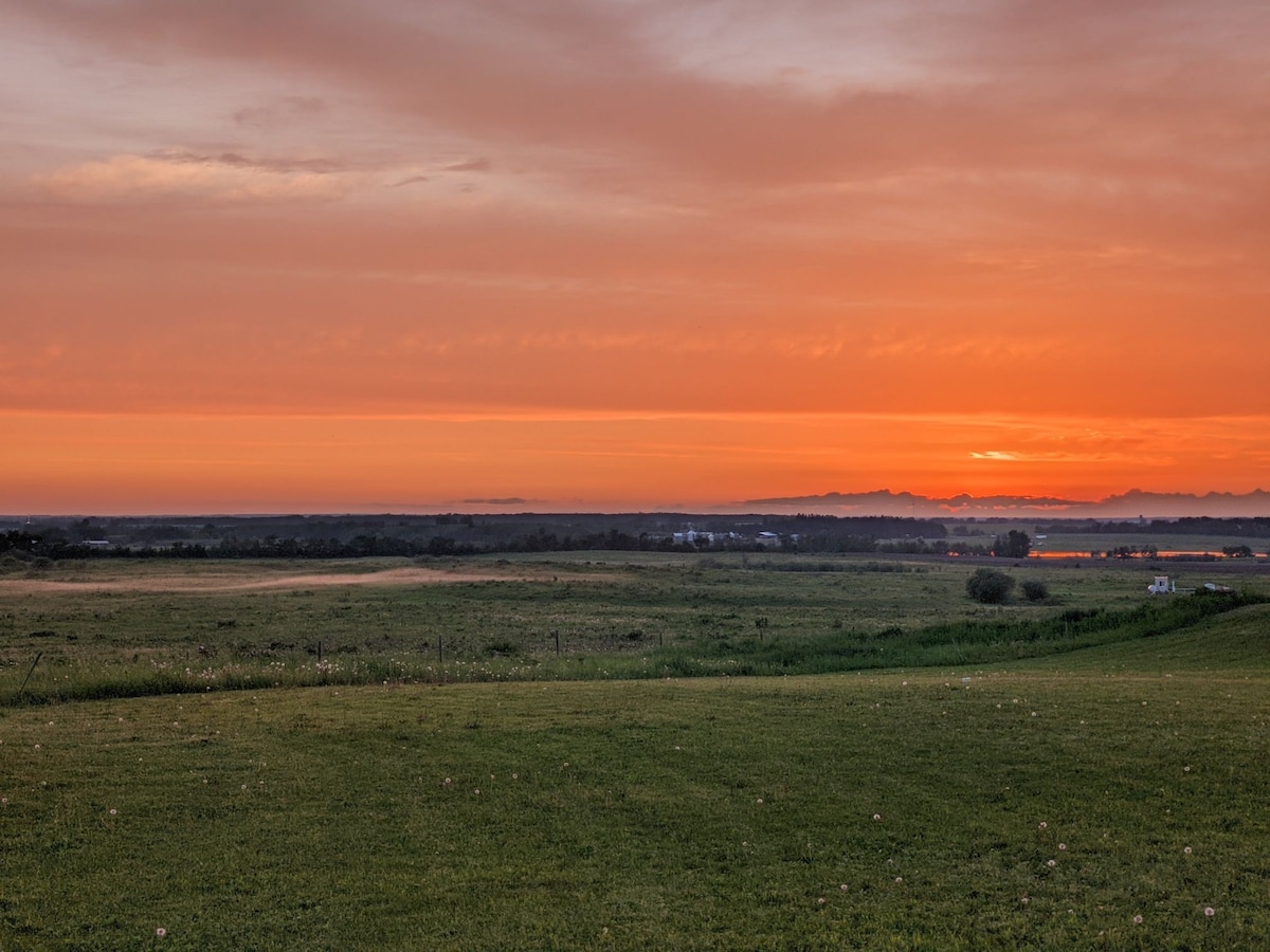 Delightful upscale RV with Endless Sunset Views