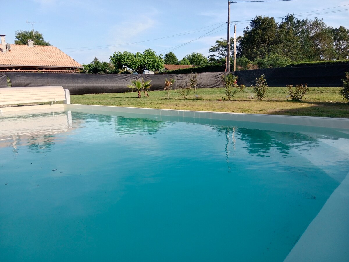 Jolie maison avec piscine