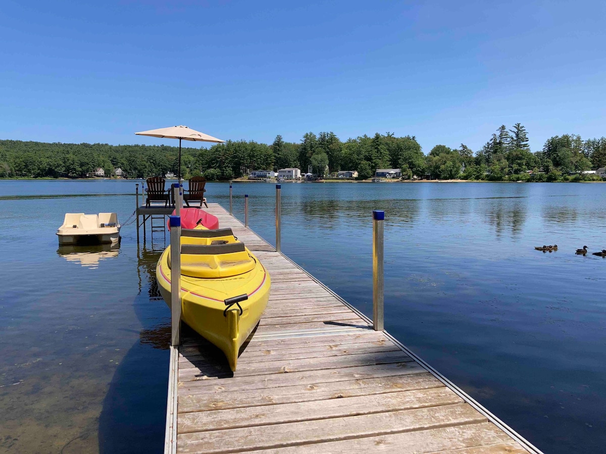 Big Pine Lakefront Cottage, Dock, Kayaks & Firepit