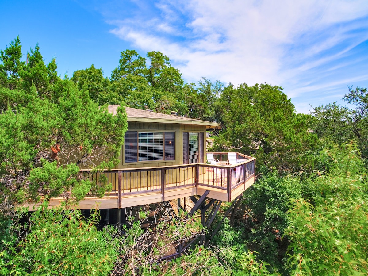 The Treehouse On Lake Travis