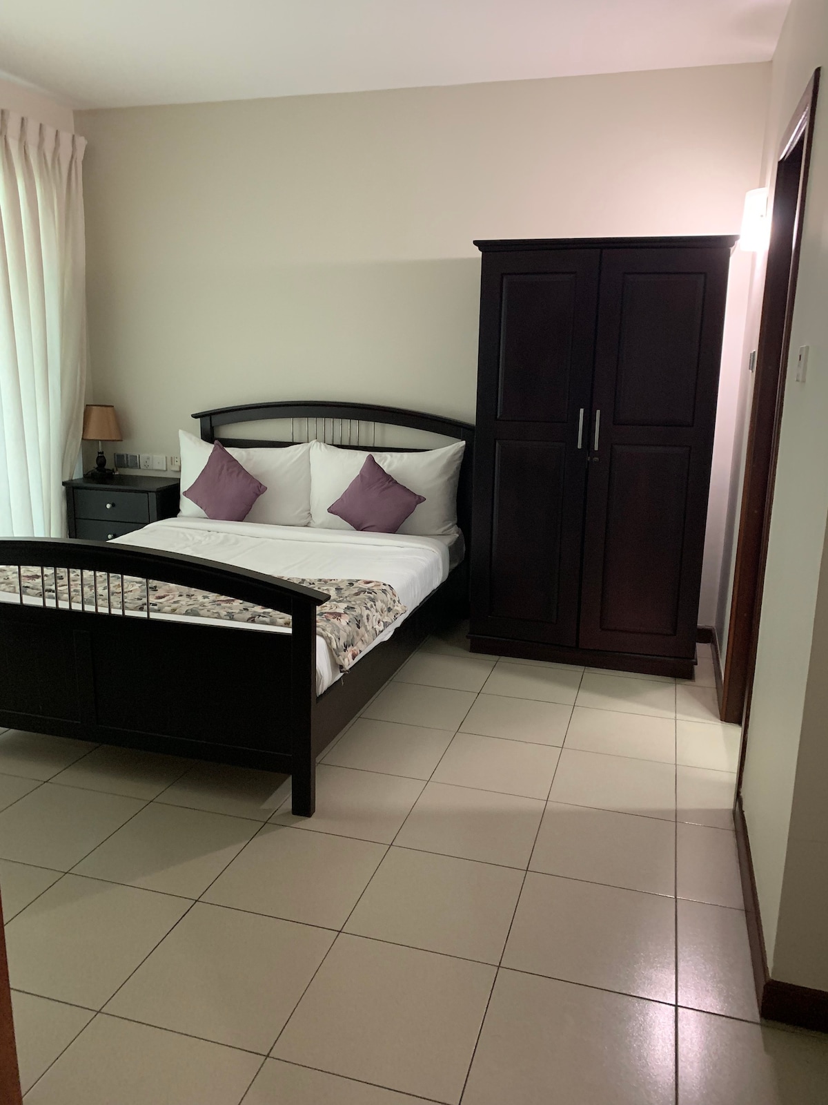 2 Bedroom Luxury Apartment Colombo 3