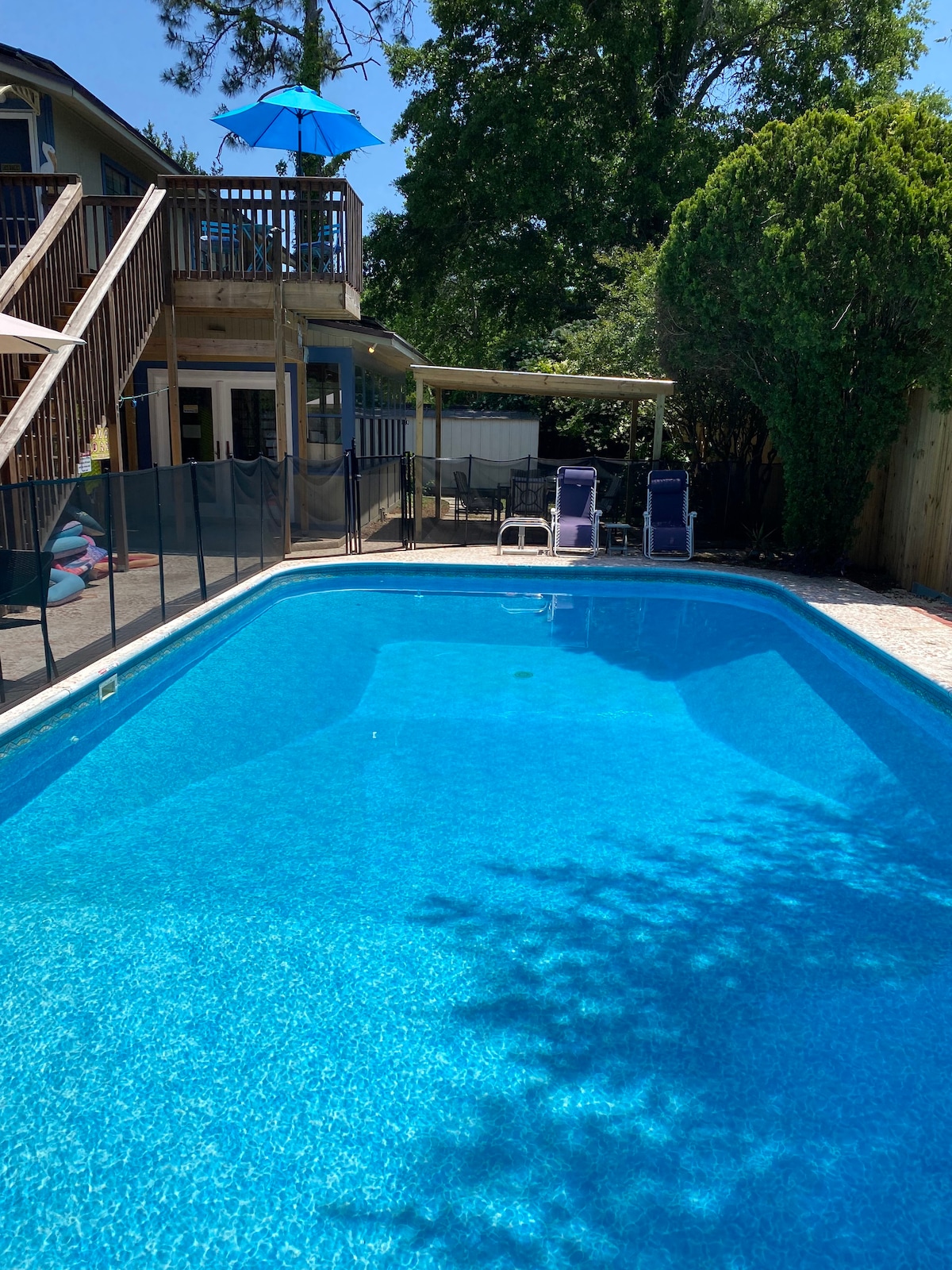 温水泳池-宽敞舒适的主屋绿洲