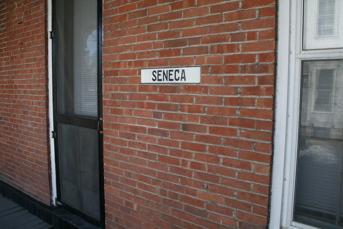 Seneca at Red Brick Manor-NO清洁费