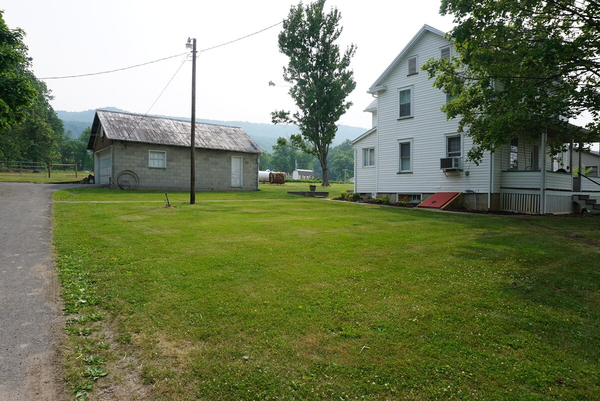 Countryside Farmhouse