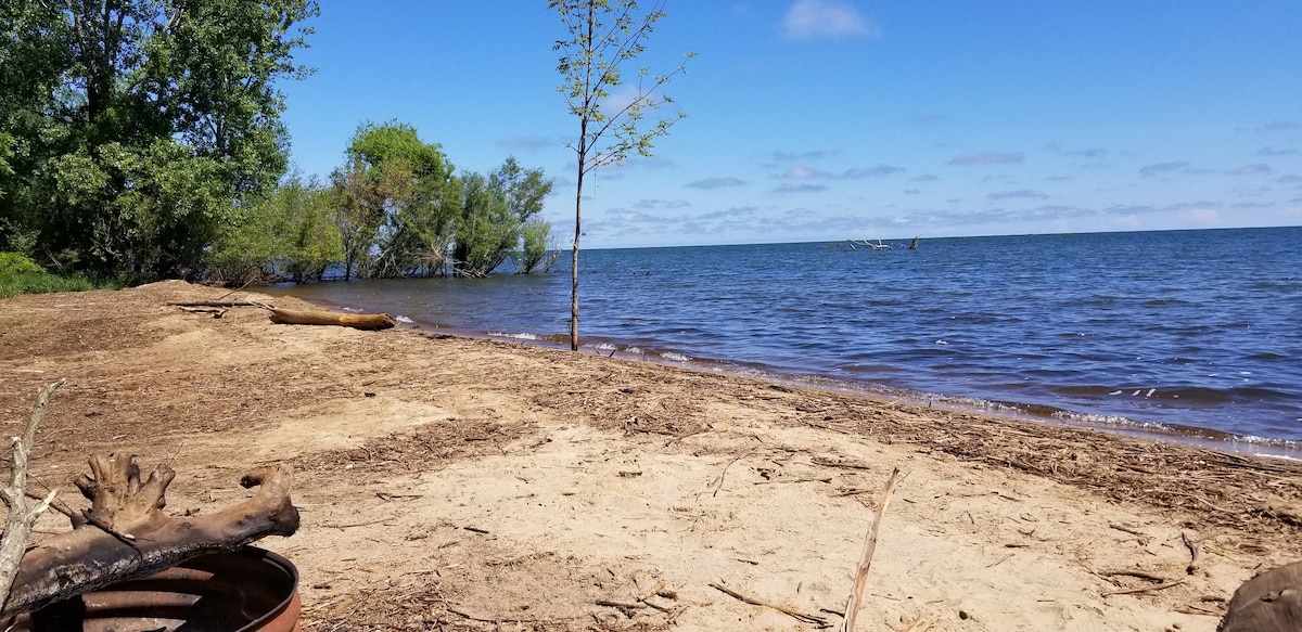 Lake Huron Front Cape cod