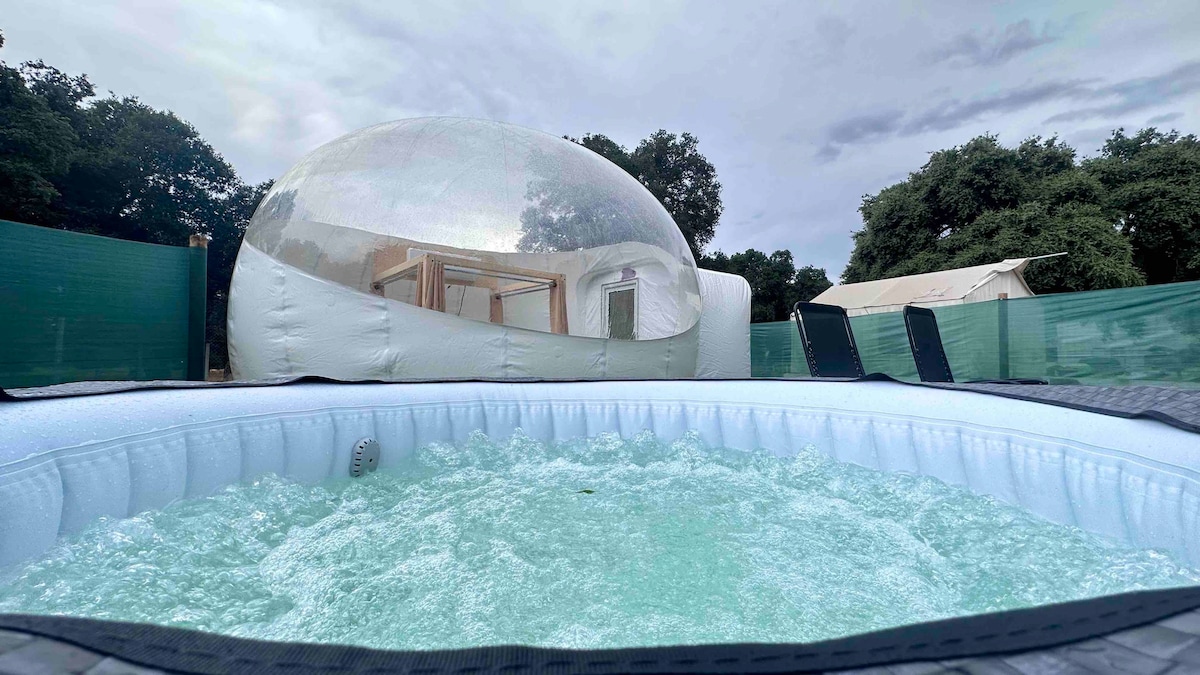 Bubble dome with Jacuzzi 2