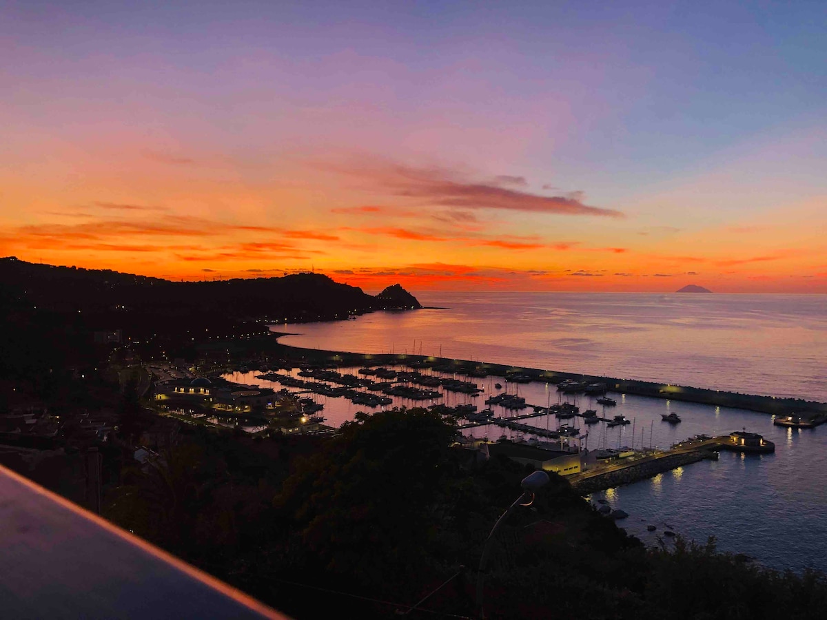 CASADIEOLO, la vacanza affacciati sul blu del mare