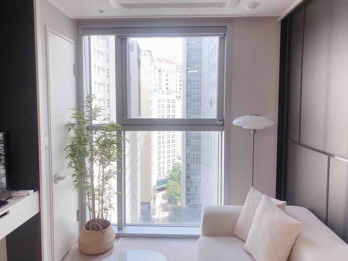 Cozy House/Line 2,8,9 walk/KSPO Lotte Tower