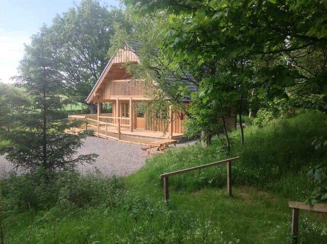 Deveron Lodge Secluded cosy cabin by the river