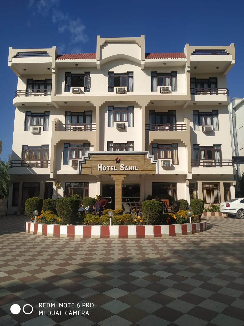 Hotel Sahil By WB Economy