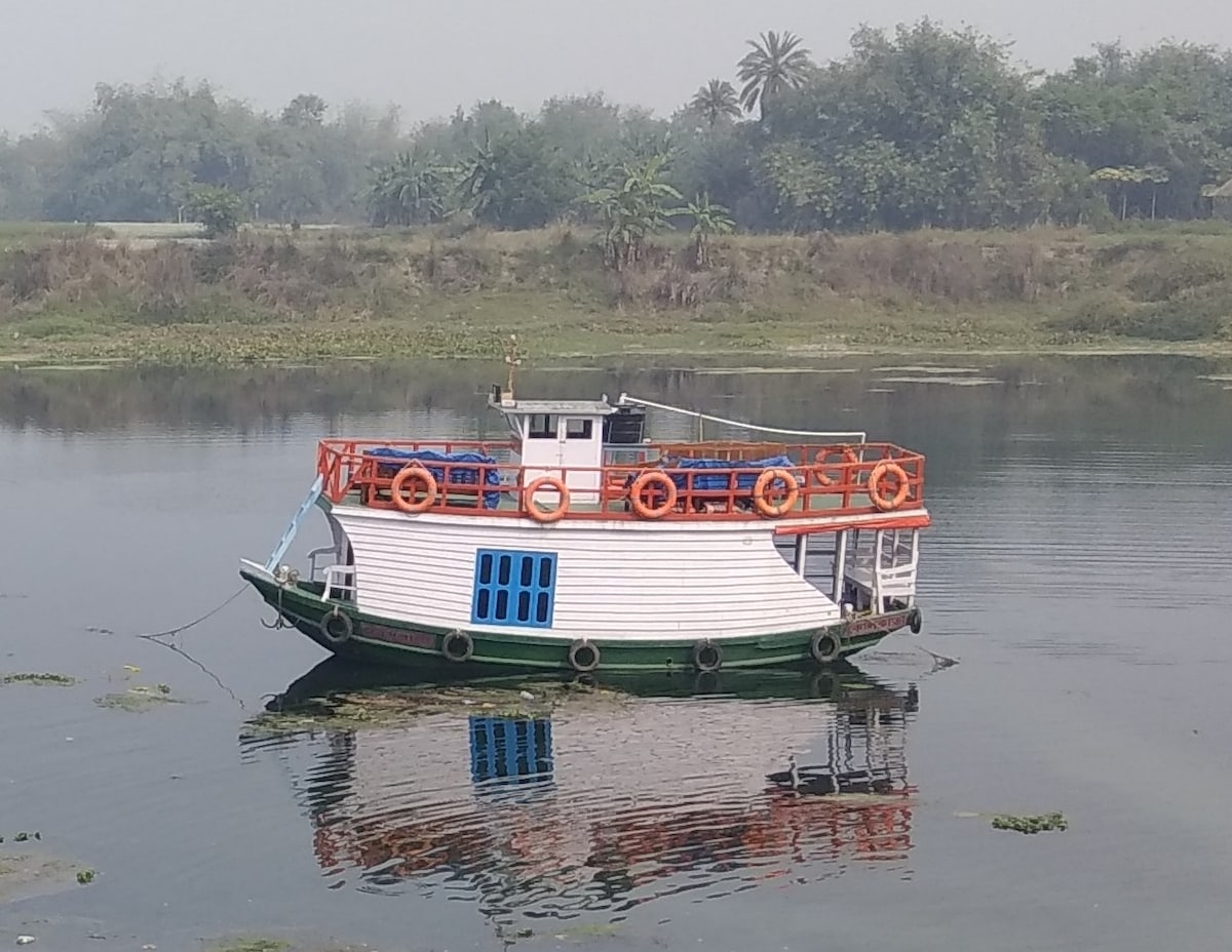 Bengal House Boat