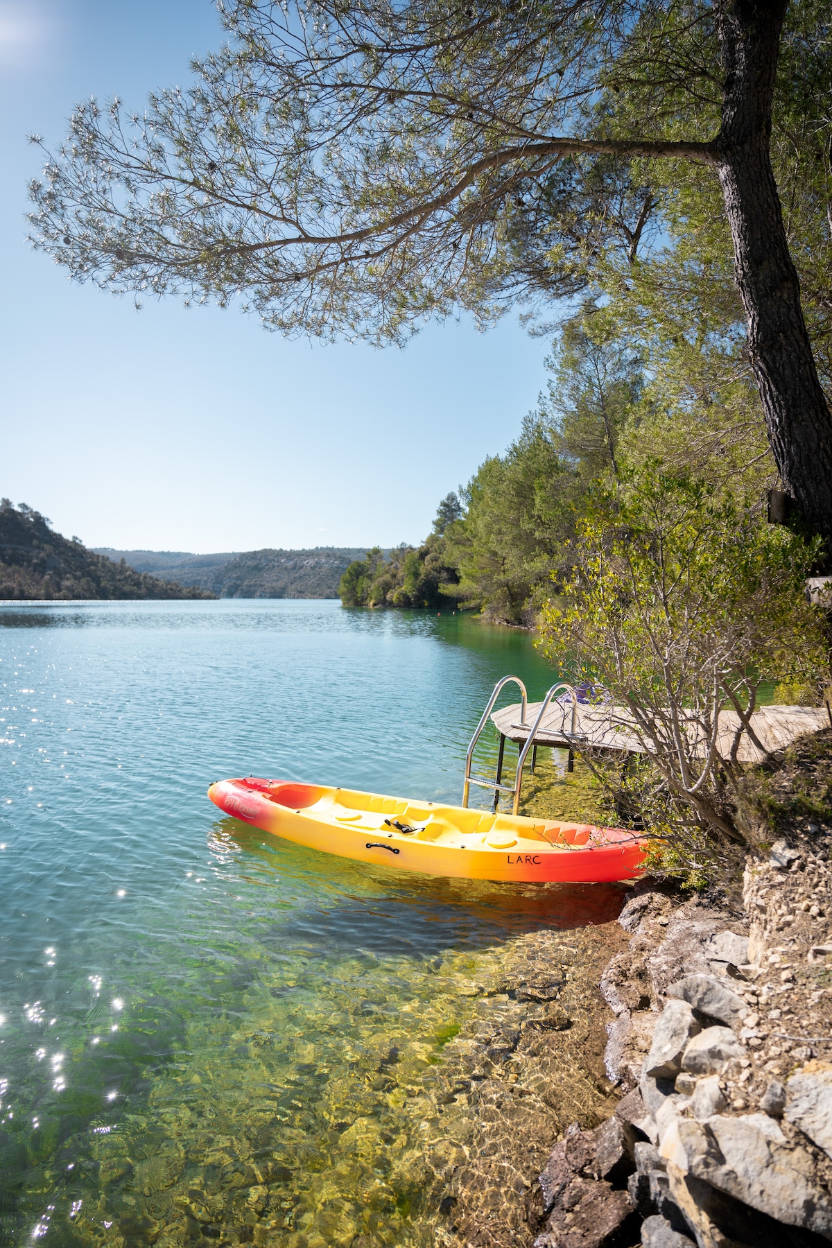 Esparron de Verdon accès privée au Lac Roucas 2