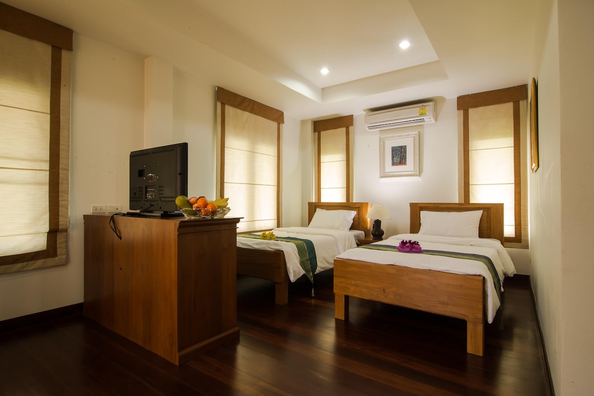 Twin Bedroom Traditional Thai Style with Greenery