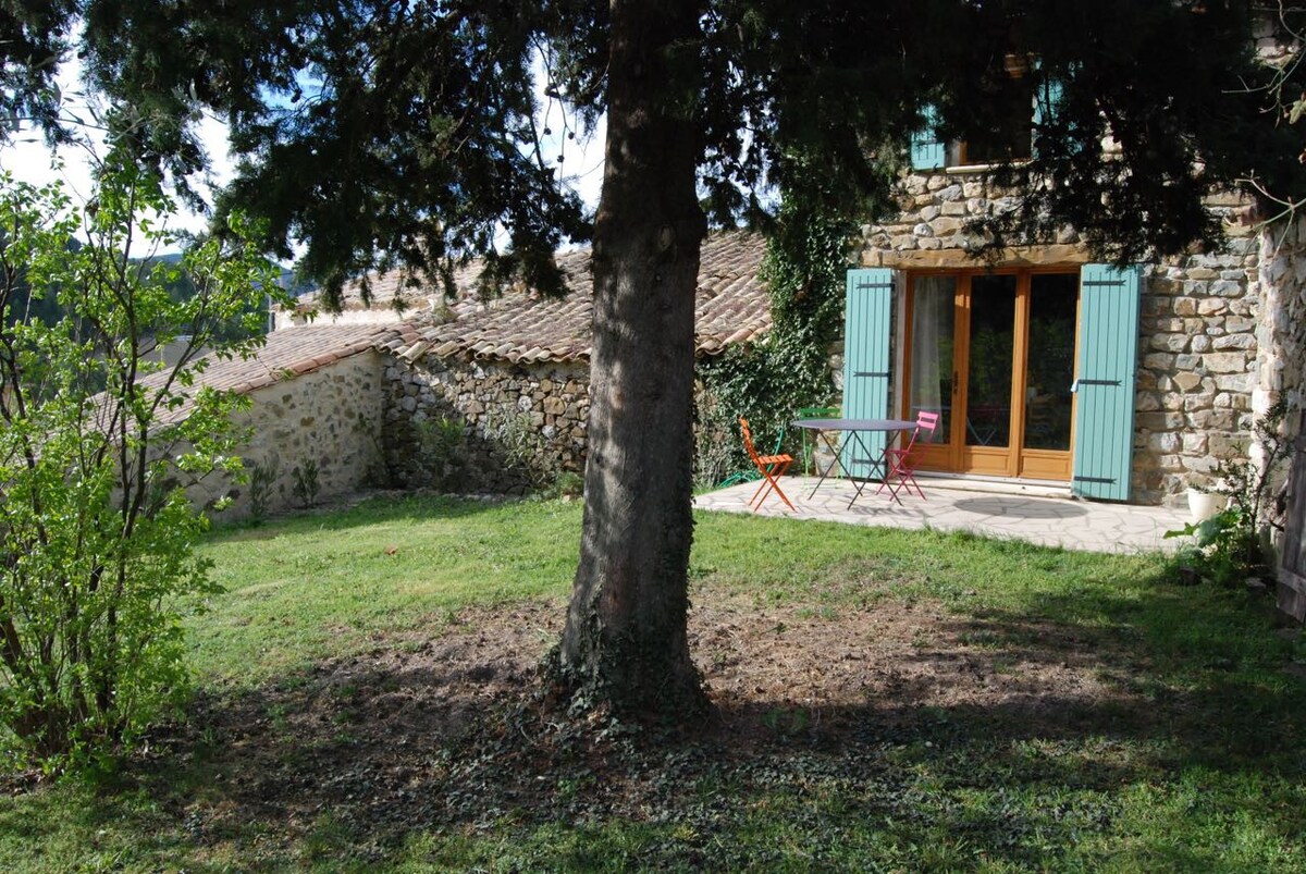 Maison en Drôme Provençale: calme et nature