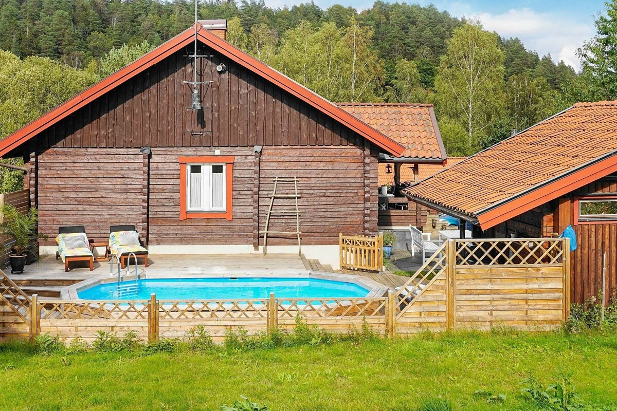 6 person holiday home in floda