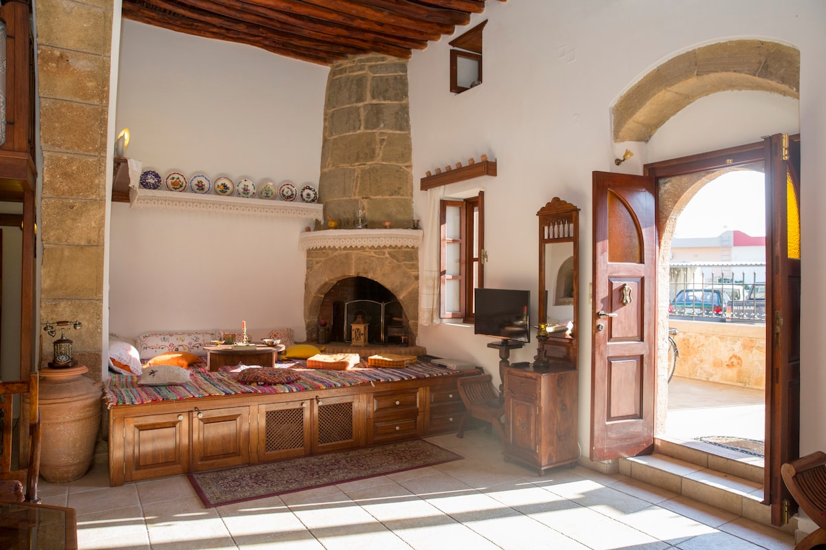 Massari村的Matina传统房源