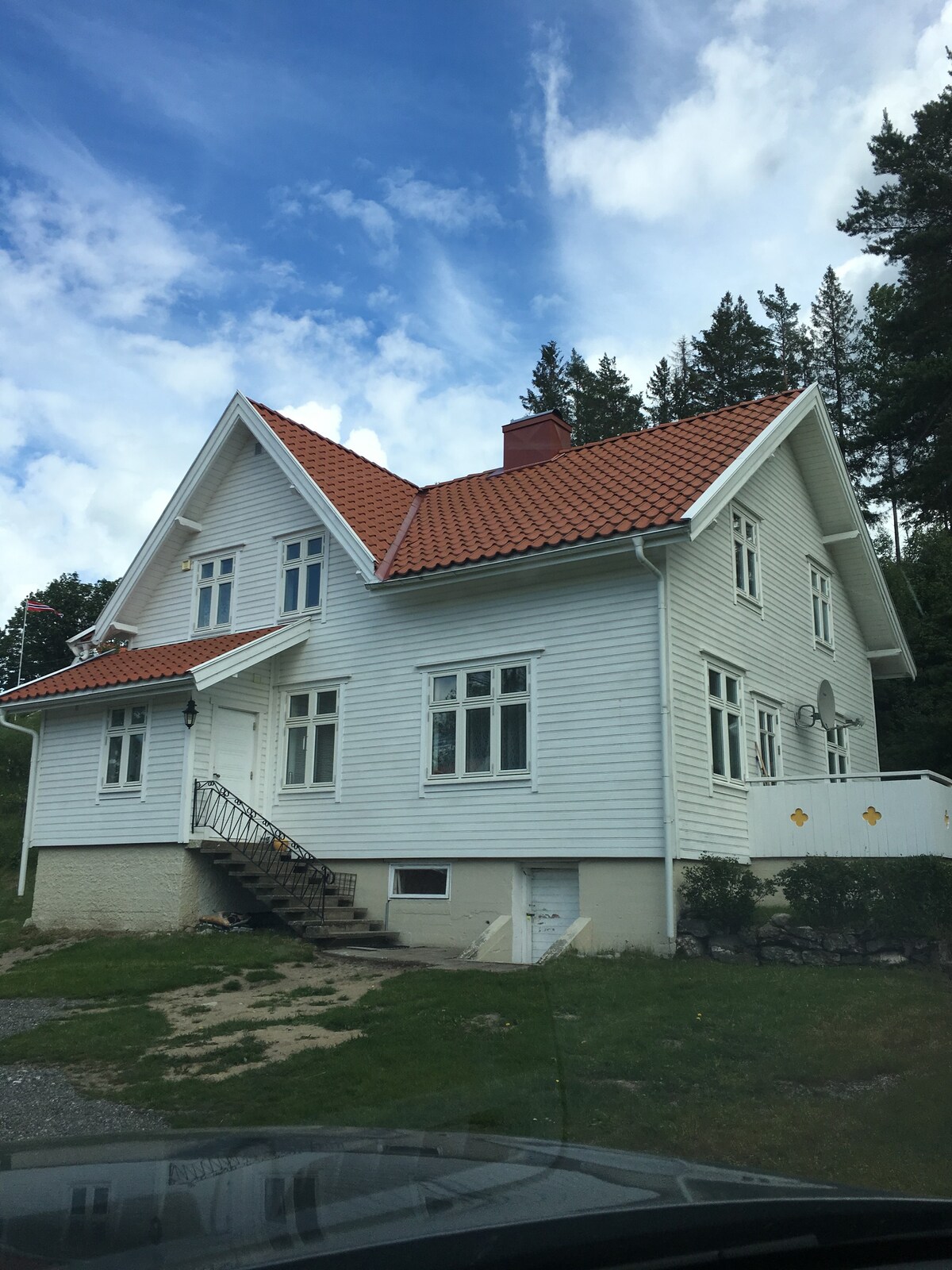 靠近斯库鲁德湖（ Lake Skulerud ）的好家庭住所。