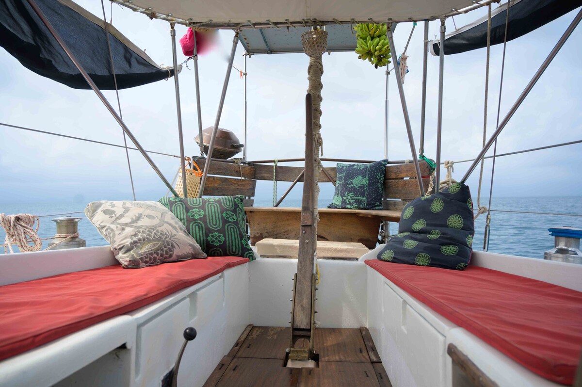 Prana (double bed, shared boat)