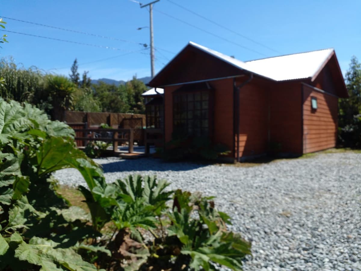 Cabañas el Avellano de Hornopiren。