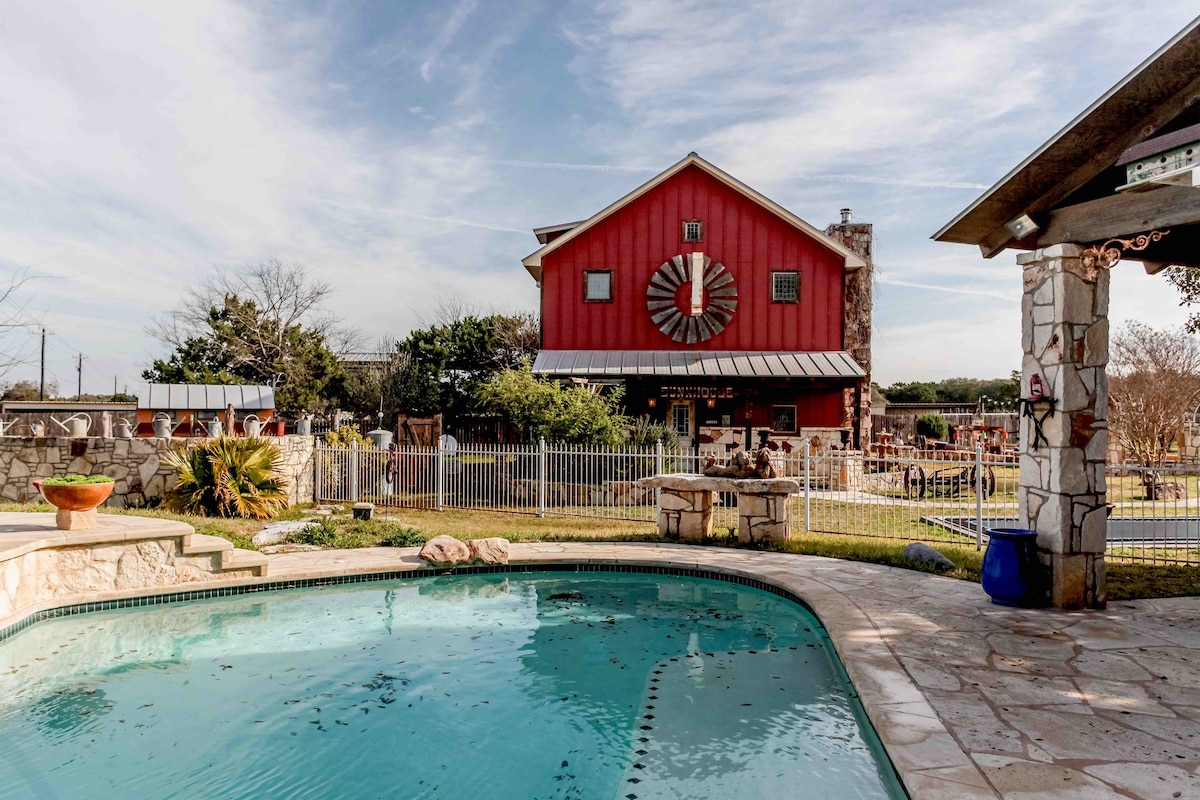 Austin Hill Country Bunkhouse