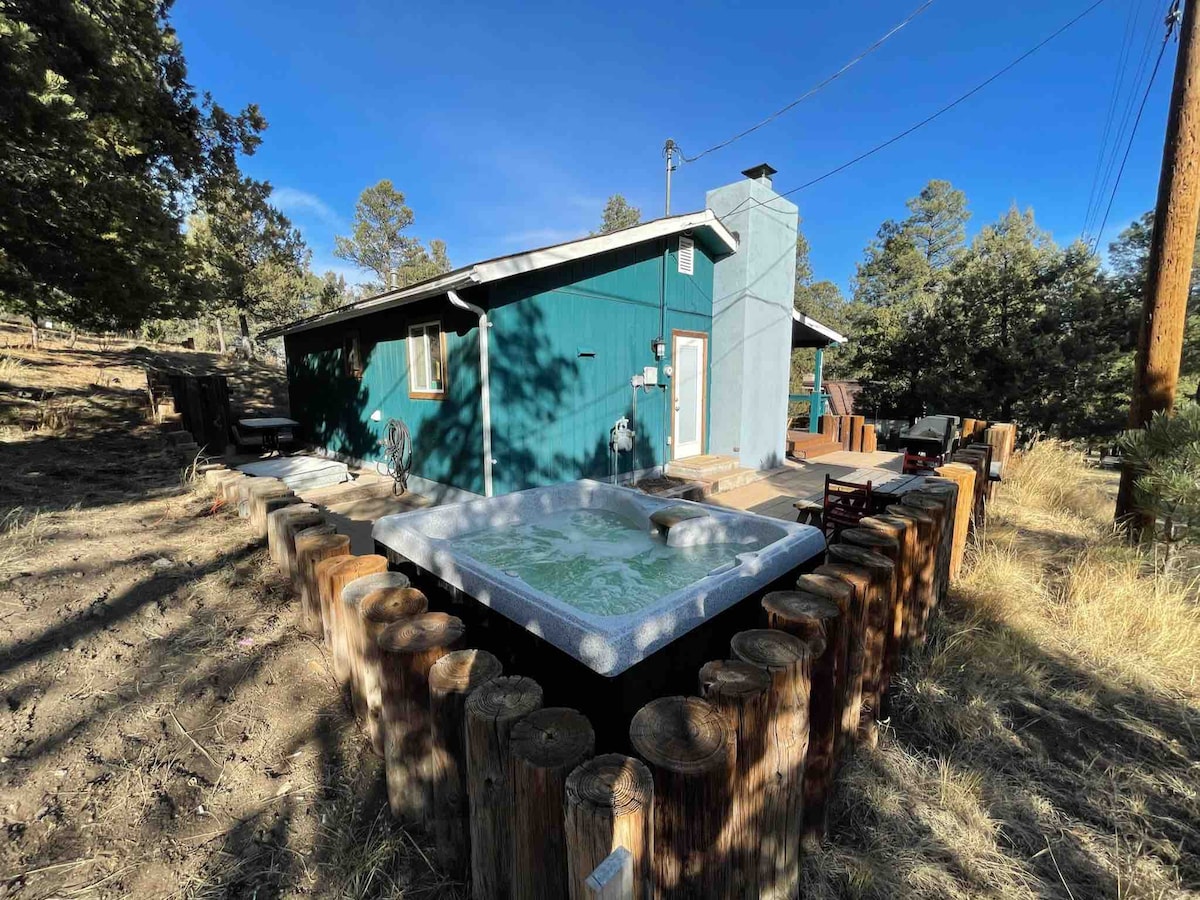 滑雪小屋：风景如画的舒适小木屋，带热水浴缸！