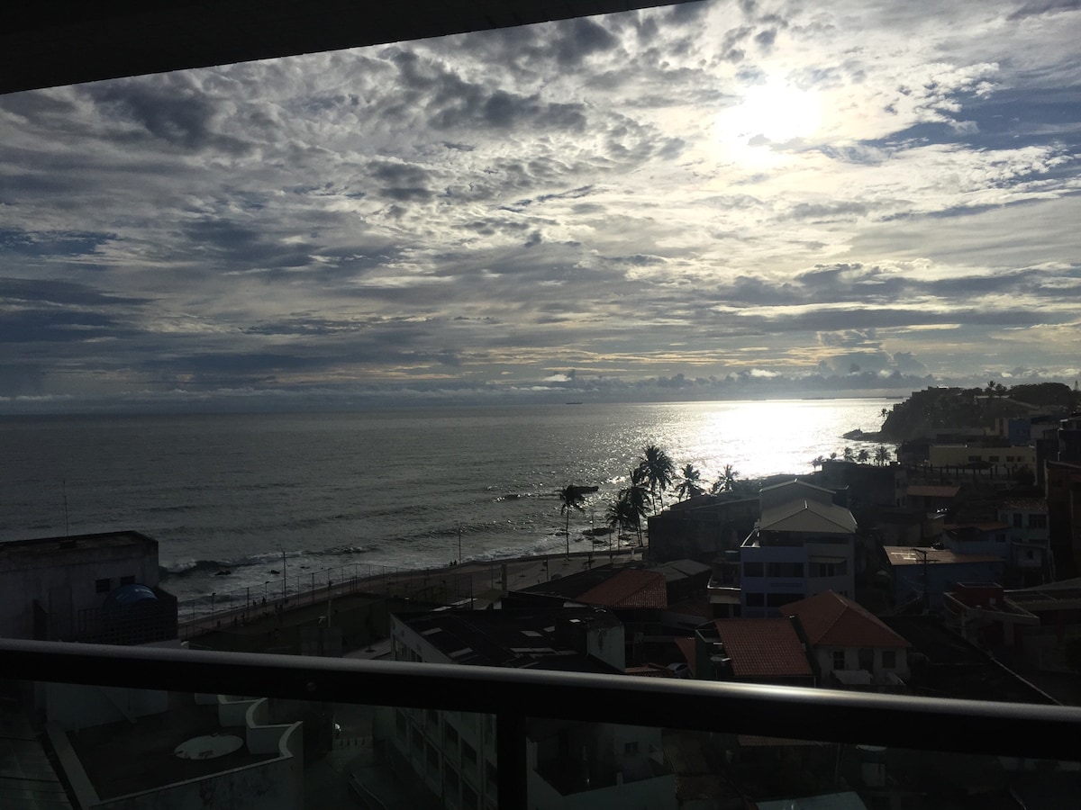 Cobertura no rio vermelho vista mar maravilhosa