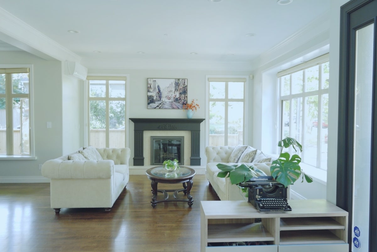 Comfortable room in a beautiful house