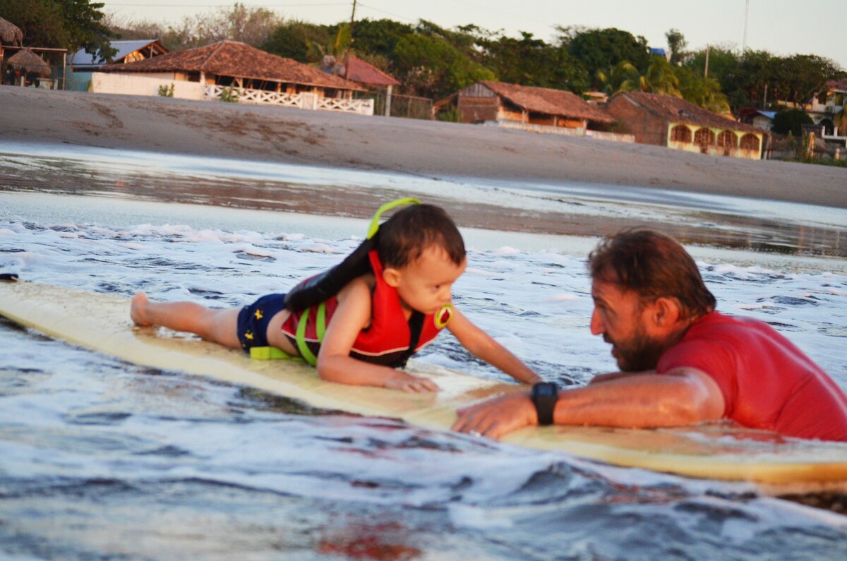 Sirena Surf Lodge Surfer's Paradise Room #6