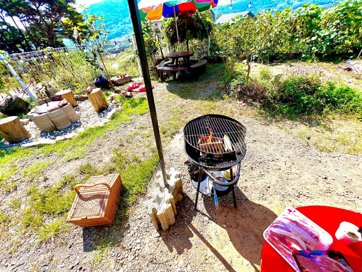 오직 우리 가족만을 위한 독채,수영장,데크글램핑,불멍,바베큐,솥뚜껑,편백놀이터,촌캉스!